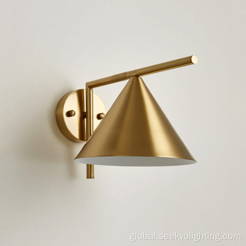 China Copper metal lampshade adjustable Angle wall lamp Supplier